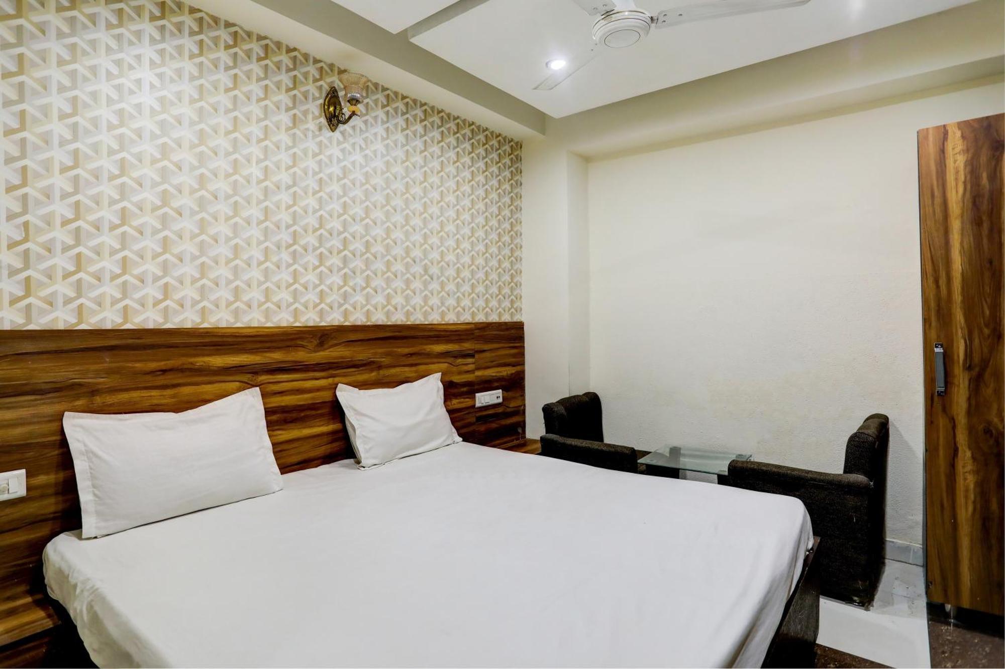 Hotel O Hcn Ludhijána Kültér fotó