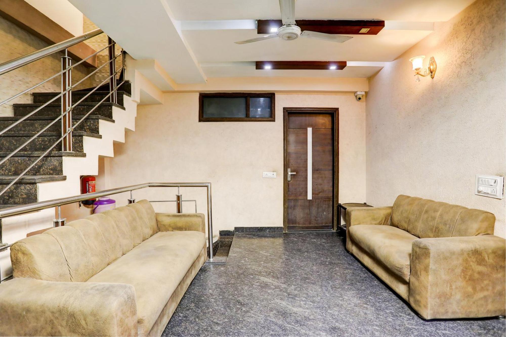 Hotel O Hcn Ludhijána Kültér fotó
